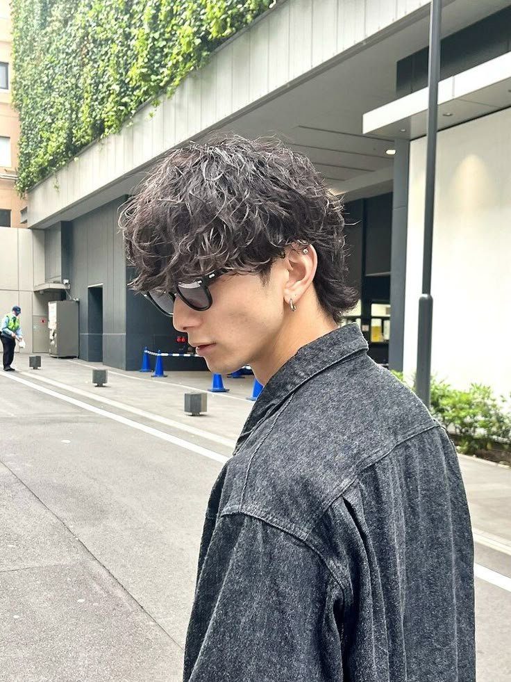 第3位：マッシュウルフ×波巻きパーマで今っぽく